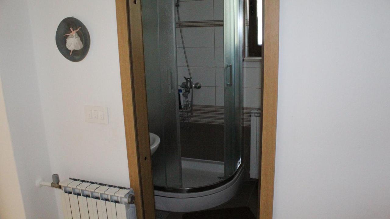 100m2, Full Opremljen, Privatni Parking. Pula